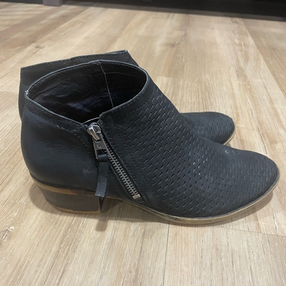 Lucky Brand leather ankle boots good condition sz7.5 - Picture 4 of 9